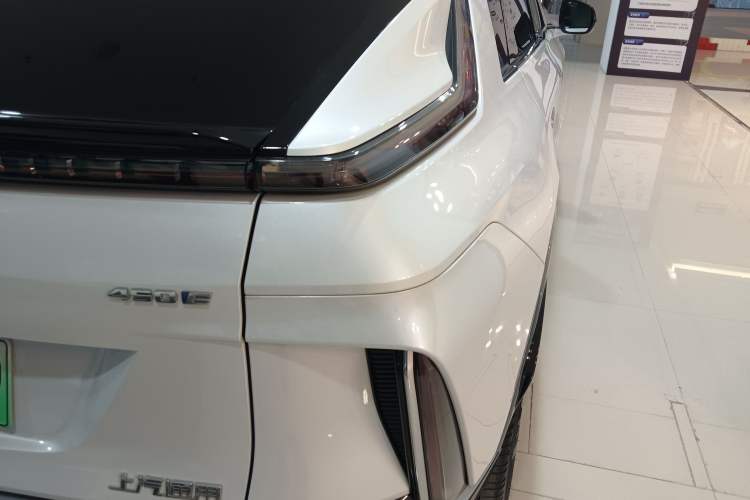 Used Cadillac LYRIQ 2022 Rear-Drive Long-Range Prestige Edition