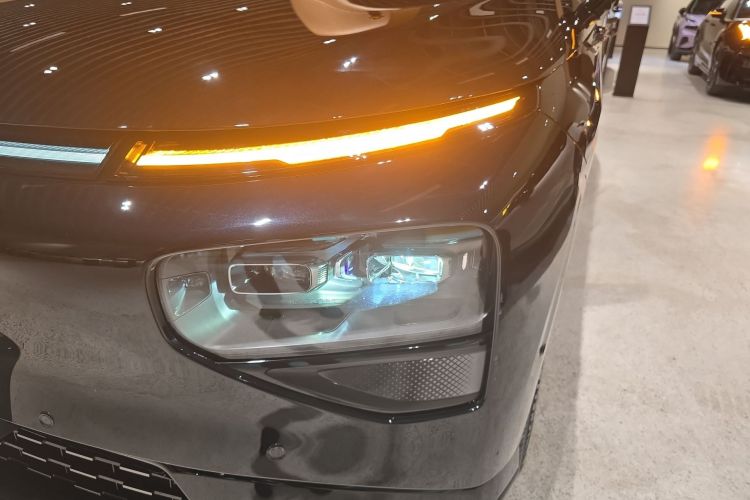 Used XPeng G9 2025 625 Long-Range Max Left Front Headlight