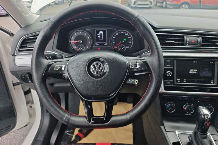 Used Volkswagen Lamando 2021 230TSI DSG Fashion Edition
