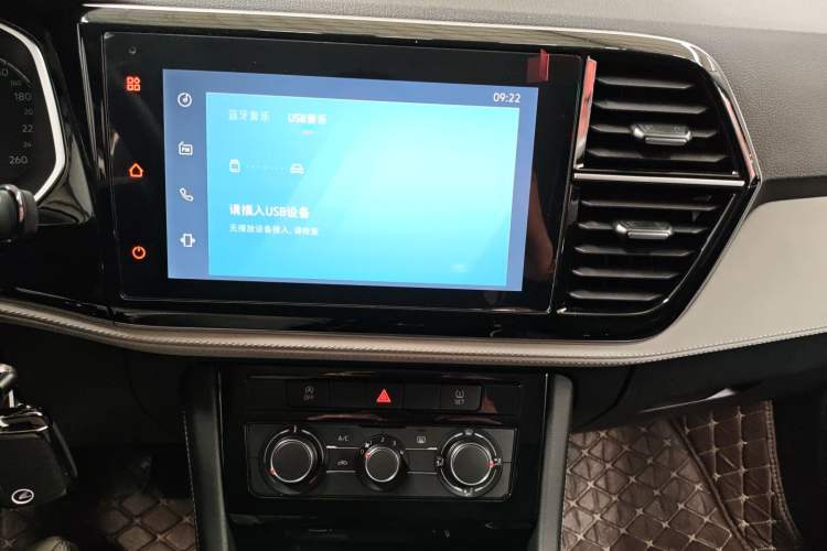 Used Jetta VS5 2022 280TSI Manual Advanced Trim Audio And AC Panel