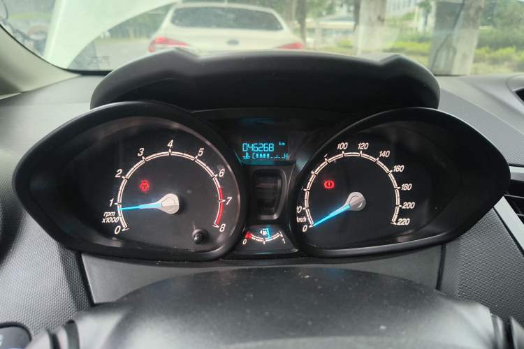 Used Ford Fiesta 2013 Sedan 1.5L Manual Fashion Edition Odometer Close Up