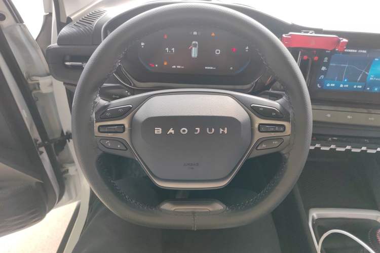 Used Baojun RM-5 2019 1.5T Manual Elite Version with 24-Hour Online Service 6 Seats