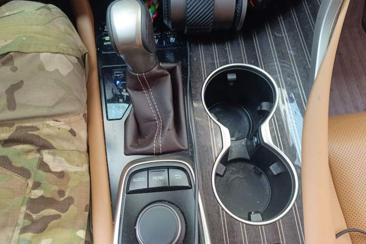 Used Lexus RX 2016 450h Four-Wheel Drive Luxury Edition Gear Lever