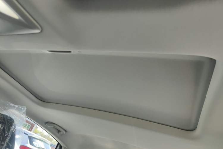 Used CHANGAN Eado 2025 Blue Whale 1.5T 500Bar Prestige Model
