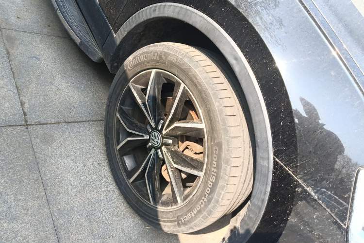 Used Volkswagen Tiguan L 2019 330TSI Automatic Two-Wheel Drive Smart Luxury Version China VI Standard Right Front Wheel Hub