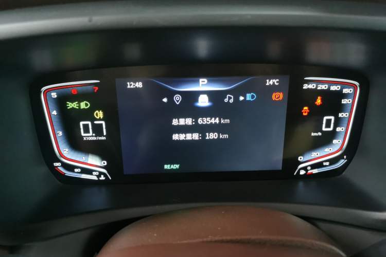 Used Bestune M9 2023 2.0T Prestige Edition
