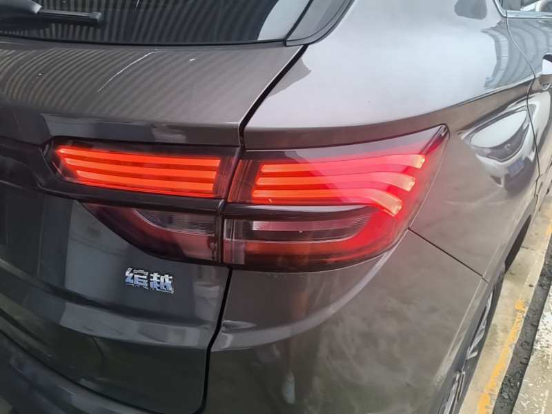 Used Geely Auto Coolray 2023 1.5T DCT Platinum Edition — 7