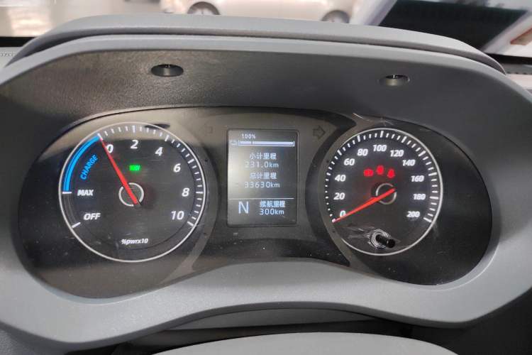 Used Wuling Yangguang 2024 300KM Comfort Version Passenger Van 75kW Instrument Cluster