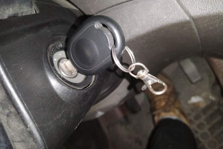 Used Wuling Hongguang 2014 1.2L Standard Model China IV
