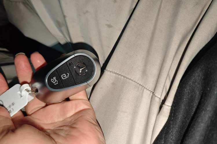 Used Mercedes-Benz EQE 2022 350 Pioneer Edition Vehicle Key