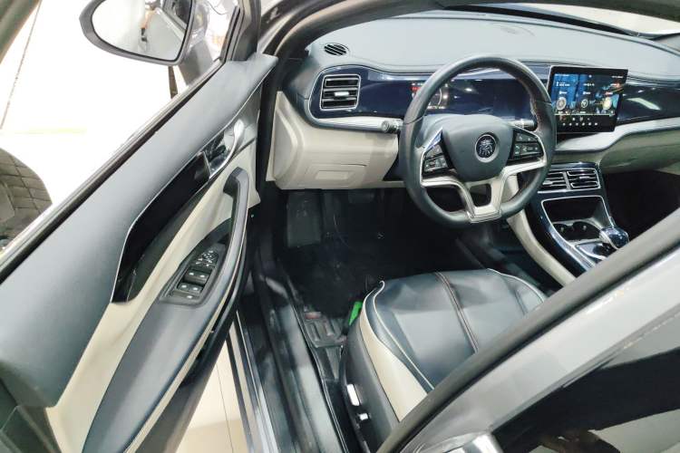 Used BYD Qin PLUS 2021 EV 400KM Luxury Model
