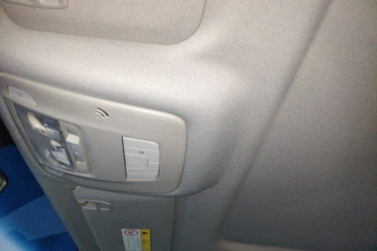 Used Buick GL8 2022 Land Cruiser Executive Class 652T Comfort Model
