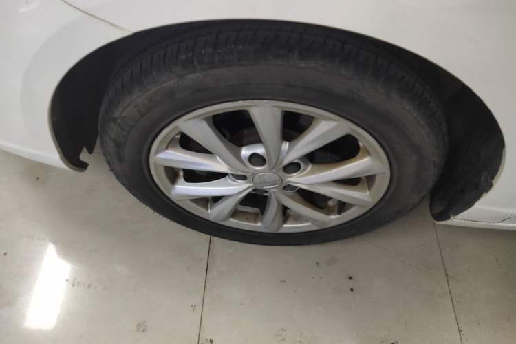 Used Roewe i5 2019 1.5L Automatic 4G Connected Linghao Edition
