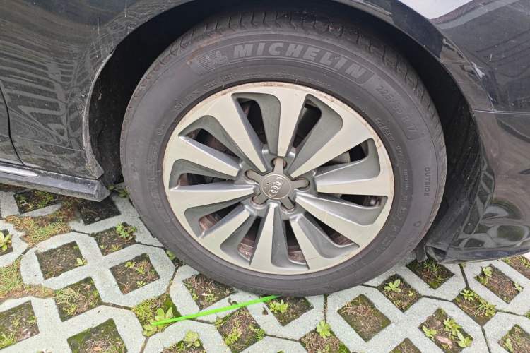 Used Audi A6L 2017 30 FSI Comfort Model Right Front Wheel Hub