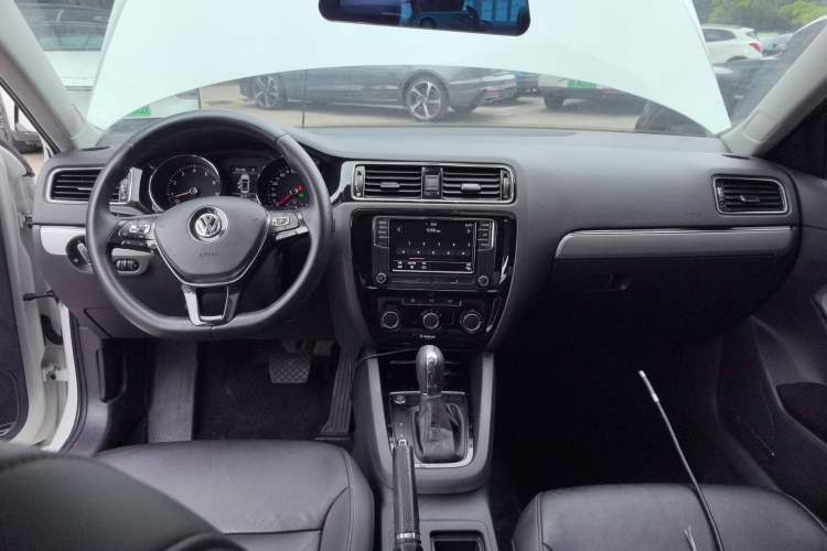 Used Volkswagen Sagitar 2018 280TSI DSG Ignite Edition
