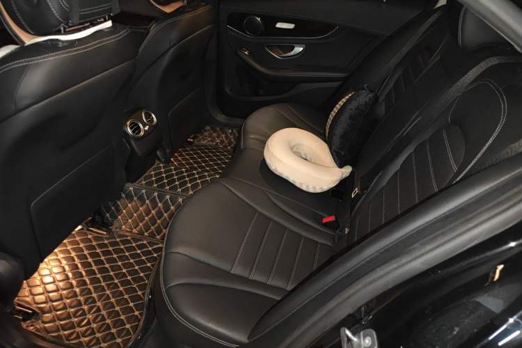 Used Mercedes-Benz C-Class 2017 Facelifted C 180 L Stylish Edition Left Rear Seat