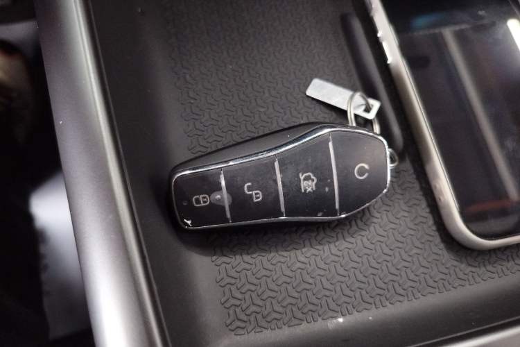 Used BYD Song Pro New Energy 2025 Second-Generation DM-i 75KM Leading Edition Vehicle Key