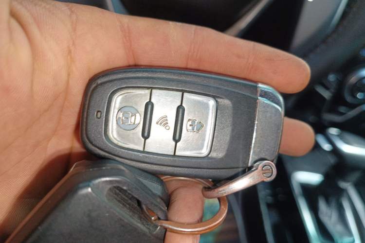 Used Luxgen U6 SUV 2014 1.8T Fashion Edition
