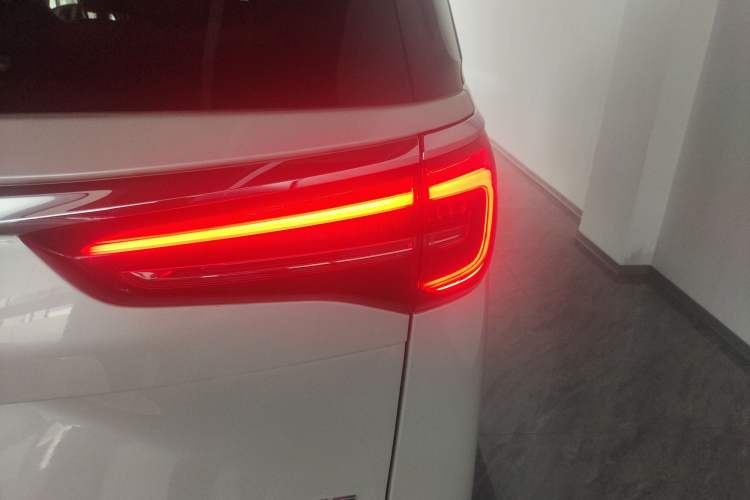 Used Buick GL8 2023 ES Lu Zun Comfort Model