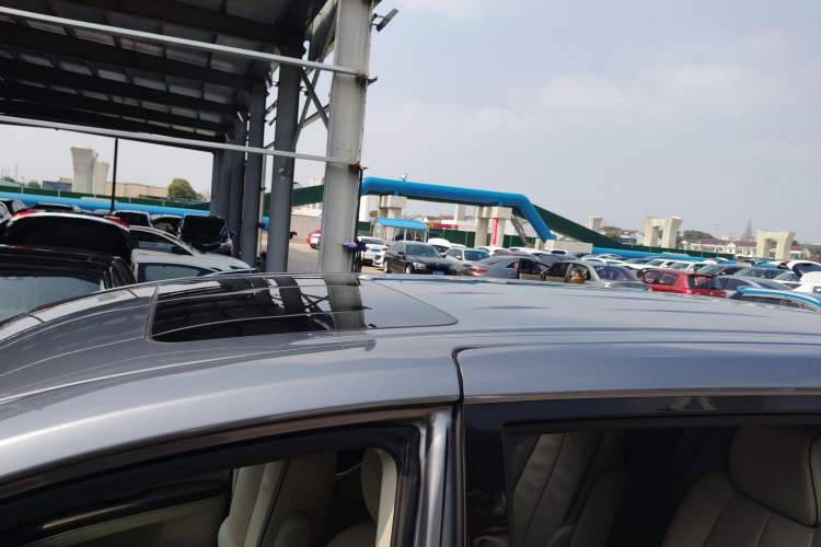 Used Buick GL8 2021 Land Cruiser Executive Class 652T Luxury Model