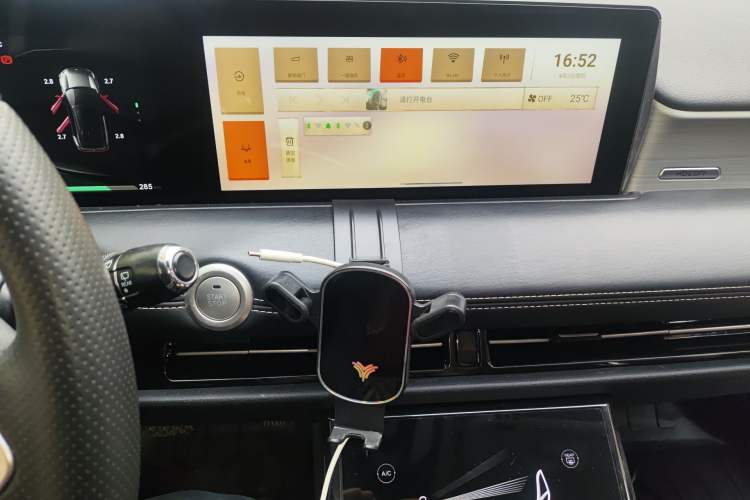 Used NETA U 2022 Zhi400 Pro Ternary Lithium