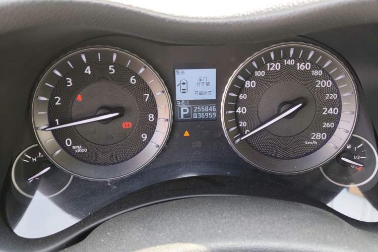 Used Infiniti M Series 2012 M25L Elegance Edition
