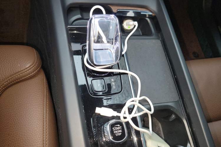 Used Volvo XC60 2024 B5 4x4 Smart Luxury Edition
