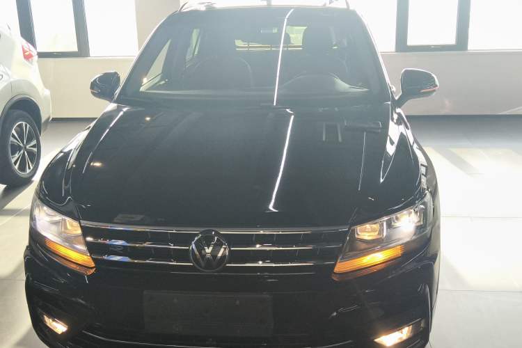 Used Volkswagen Tiguan L 2021 330TSI Automatic Two-Wheel Drive R-Line Enhanced Edition
