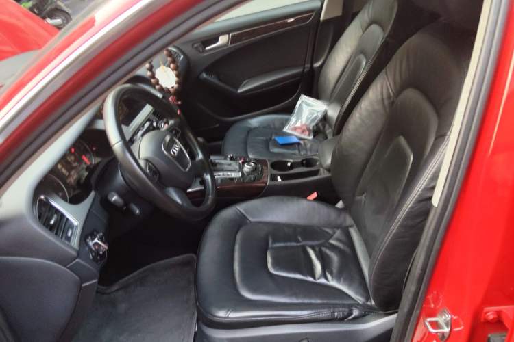 Used Audi A4L 2010 2.0 TFSI Technology Edition Left Front Seat