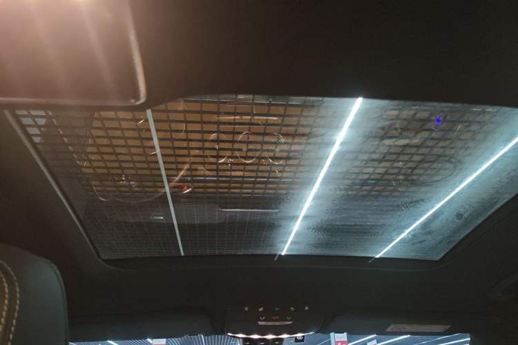 Used Mercedes-Benz GLC 2019 GLC 260 L 4MATIC Dynamic Model