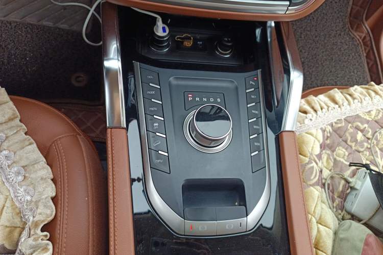 Used Zotye T700 2017 1.8T Dual-Clutch Prestige Model
