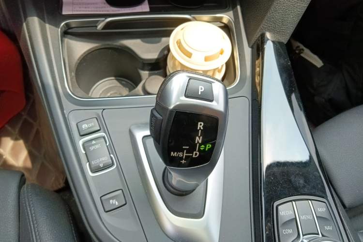 Used BMW 3 Series 2019 320Li Fashion Model Gear Lever