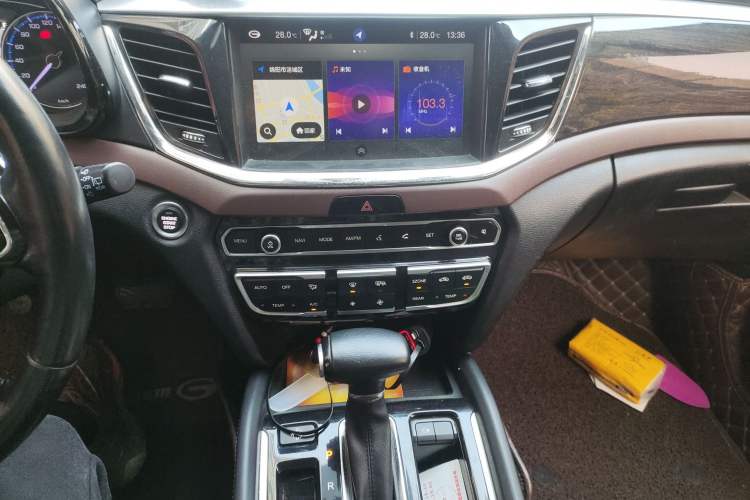 Used GAC Trumpchi GS8 2017 320T Two-Wheel Drive Luxury Smart Connectivity Version (7 Seats)
