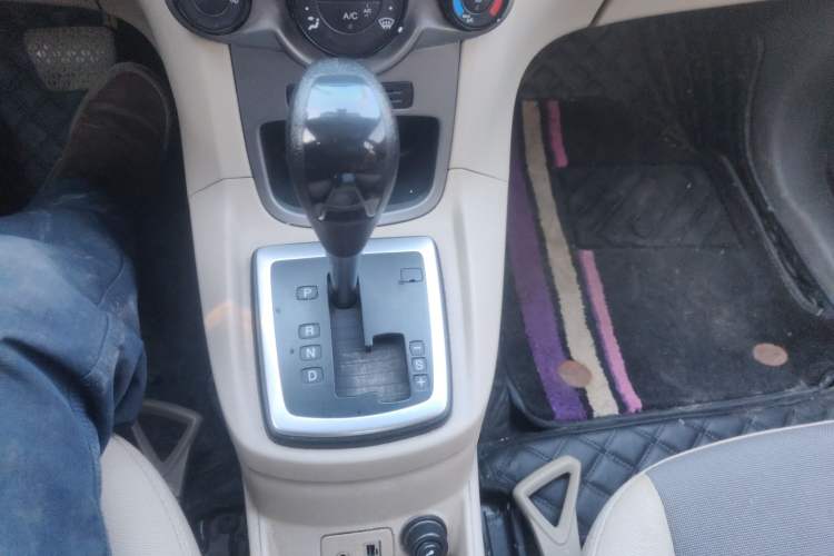 Used Ford Fiesta 2011 Hatchback 1.5L Automatic Fashion Edition