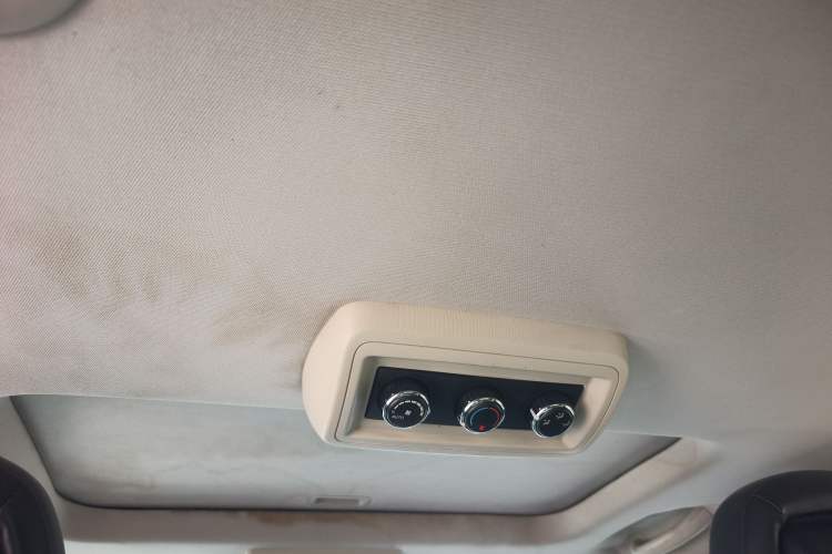 Used Fiat Freemont 2012 2.4L Luxury Edition
