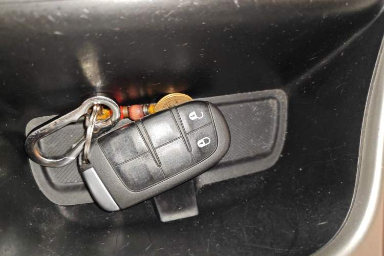 Used Jeep Compass 2017 200T Automatic Family Edition
