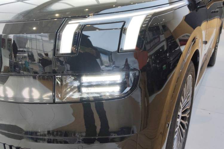 Used Lynk & Co 900 2025 2.0T Exploration Edition