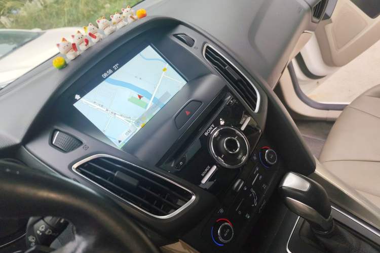 Used Ford Focus 2017 Sedan EcoBoost 180 Automatic Flagship Model Audio And AC Panel