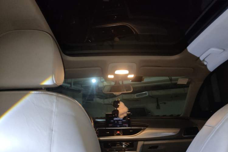 Used Audi A6L 2012 30 FSI Comfort Model Headliner