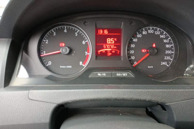 Used Volkswagen Santana 2013 1.6L Manual Fashion Edition