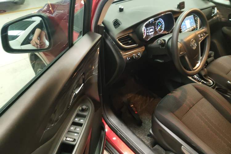 Used Buick Encore 2016 18T Automatic Two-Wheel Drive Urban Fashion Model