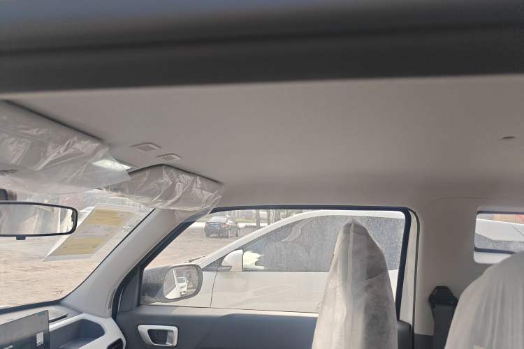 Used Geely Galaxy Panda 2024 Panda Mini 200km Endurance Bear Headliner