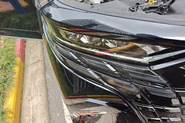 Used Toyota Alphard 2024 Dual-Engine 2.5L Prestige Edition Right Front Headlight