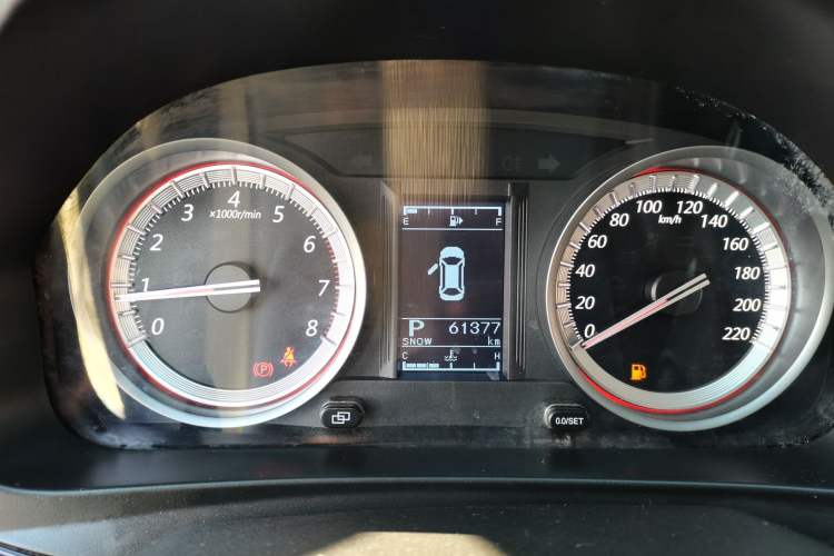 Used FORTHING Joyear X5 2017 Enjoy Series 1.6L CVT Luxury Model