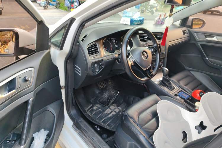 Used Volkswagen Golf 2015 1.4TSI Automatic Comfort Model
