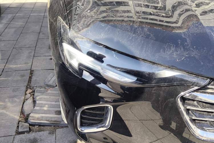 Used Buick Envision 2022 Encore S 552T Two-Wheel-Drive Luxury Model