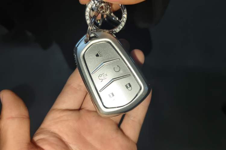 Used Cadillac XT5 2018 25T Luxury Model Vehicle Key