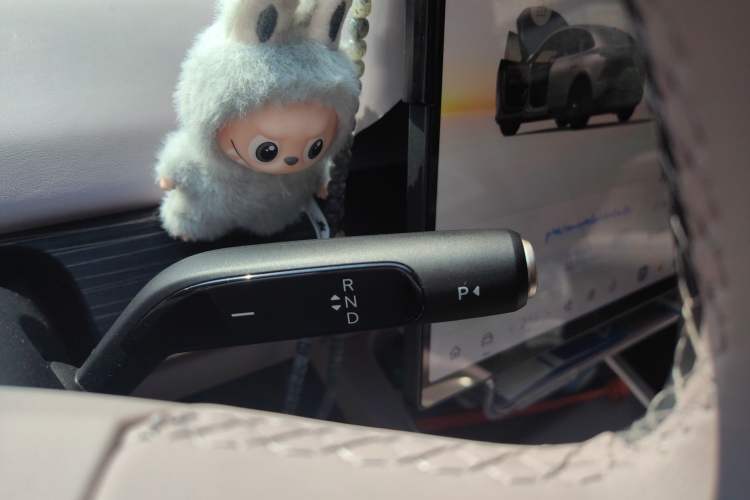 Used ONVO L60 2024 60 kWh All-Wheel Drive