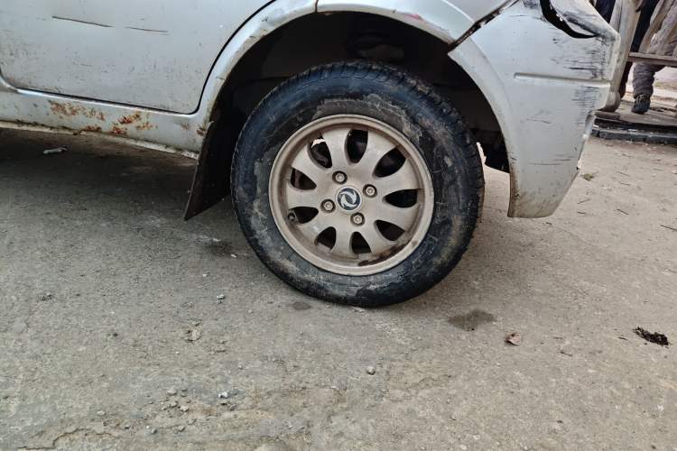 Used Dongfeng Xiaokang K17 2009 1.0L Base Version AF10-06 Right Front Wheel Hub