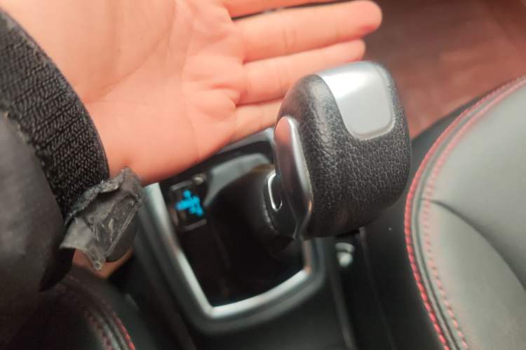 Used Haval H1 2015 1.5L AMT Urban Model
